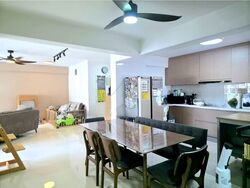 Blk 874D Tampines Greenflora (Tampines), HDB 5 Rooms #556973281